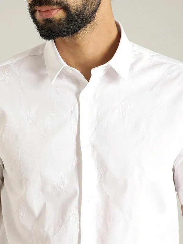 Indian Terrain Men Embroidered White Shirt
